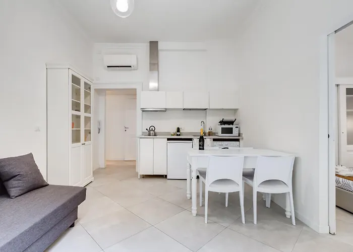 Bdc Alpha & Omega In Monti District With 2Bath