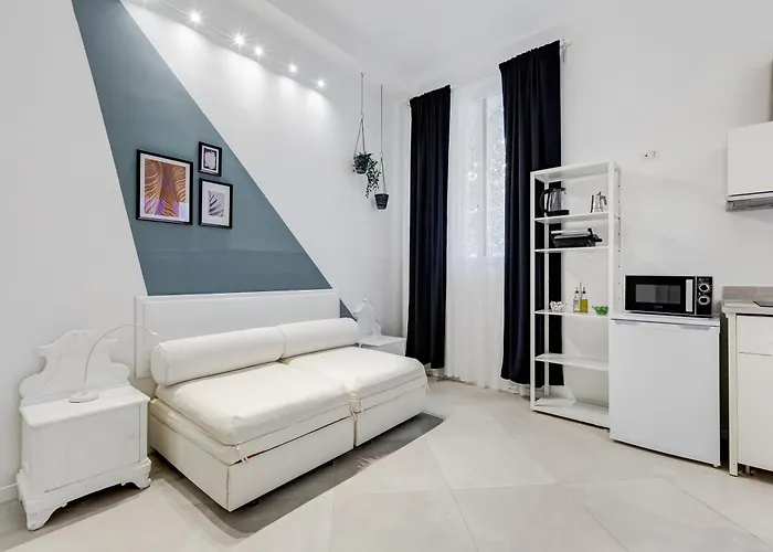 Bdc Alpha & Omega In Monti District With 2Bath